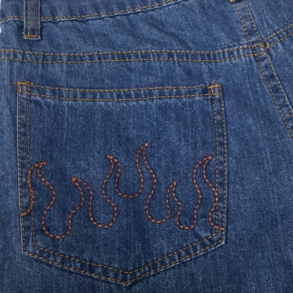 Honey Punch Embroidered Flame Pocket Shorts NWT Sz M - Picture 5 of 11